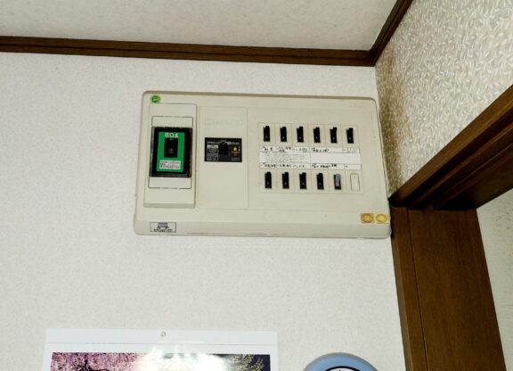 漏電、分電盤、電気工事、滝沢